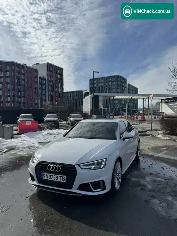 Audi A4 2019, фото з оголошення 2 з 21, VIN WAUENAF47KA053277