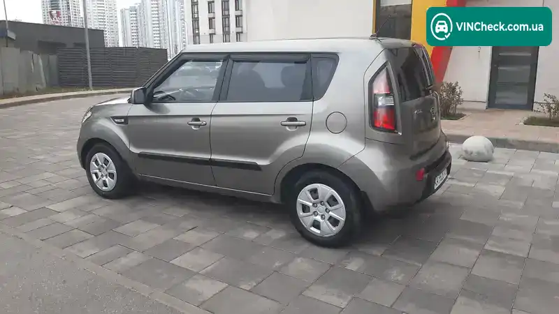 Kia Soul 2011, фото з оголошення 2 з 20, VIN KNAJT811AB7349350