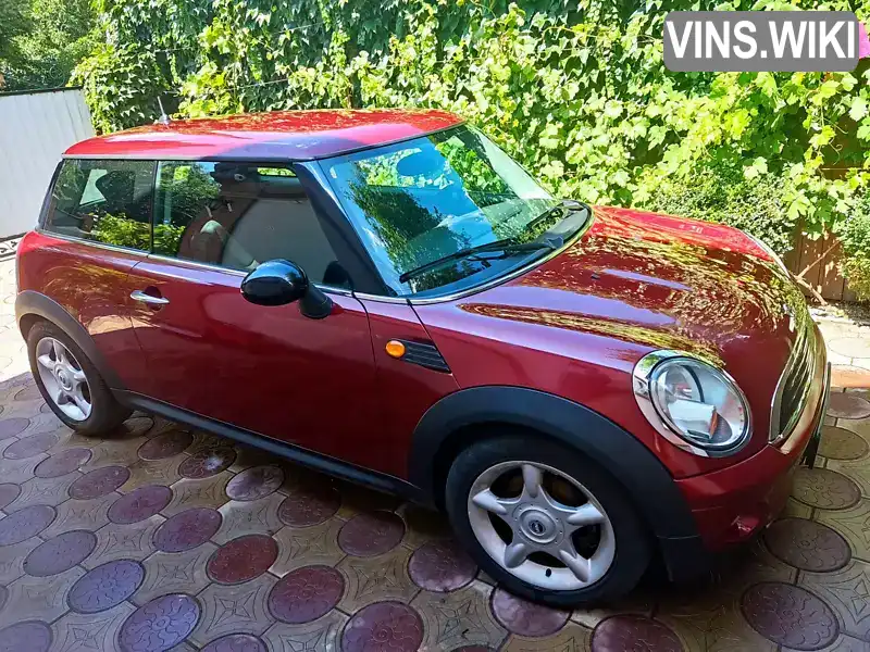 MINI Hatch 2007, фото з оголошення 1 з 11, VIN WMWME31070TU10986