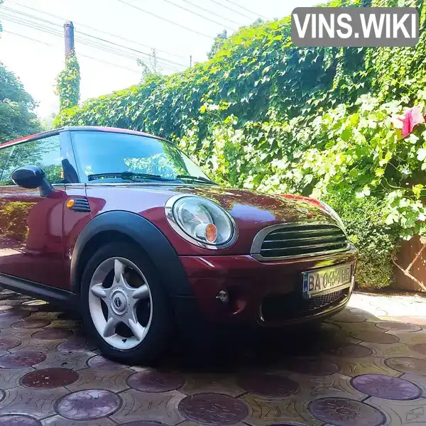 MINI Hatch 2007, фото з оголошення 2 з 11, VIN WMWME31070TU10986