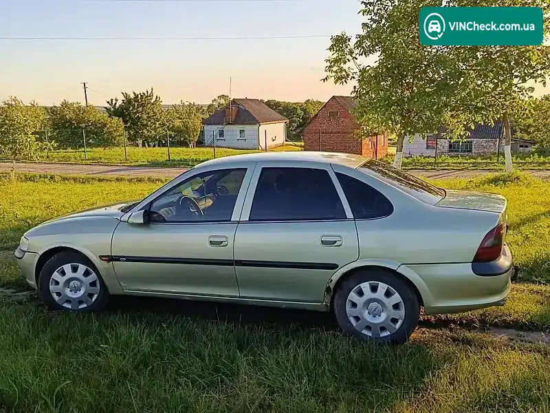 Opel Vectra 1997, фото з оголошення 2 з 13, VIN W0L000036V1158440