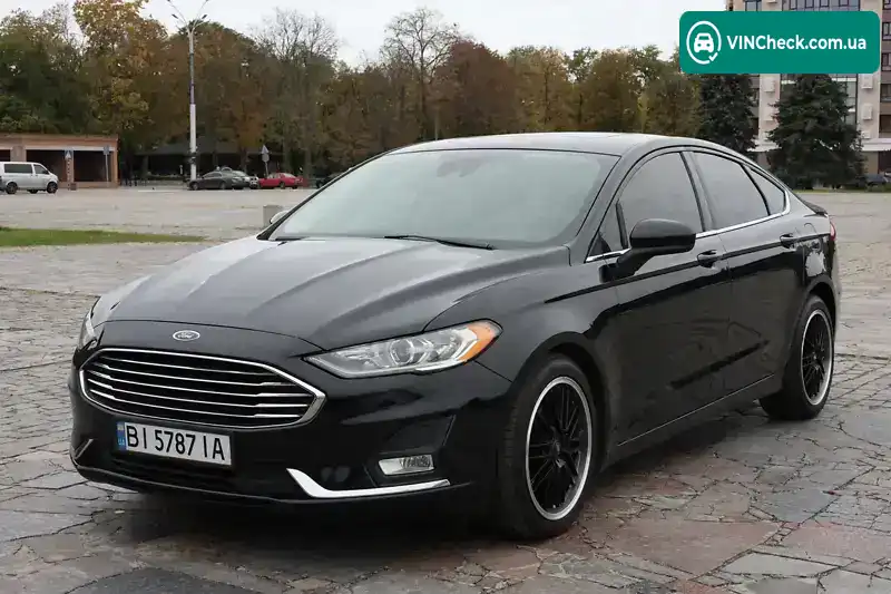 Ford Fusion 2018, фото з оголошення 2 з 21, VIN 3FA6P0T99KR146387