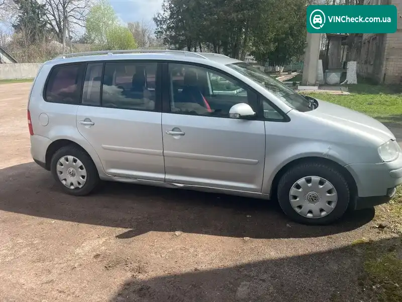 Volkswagen Touran 2004, фото з оголошення 2 з 13, VIN WVGZZZ1TZ4W172898