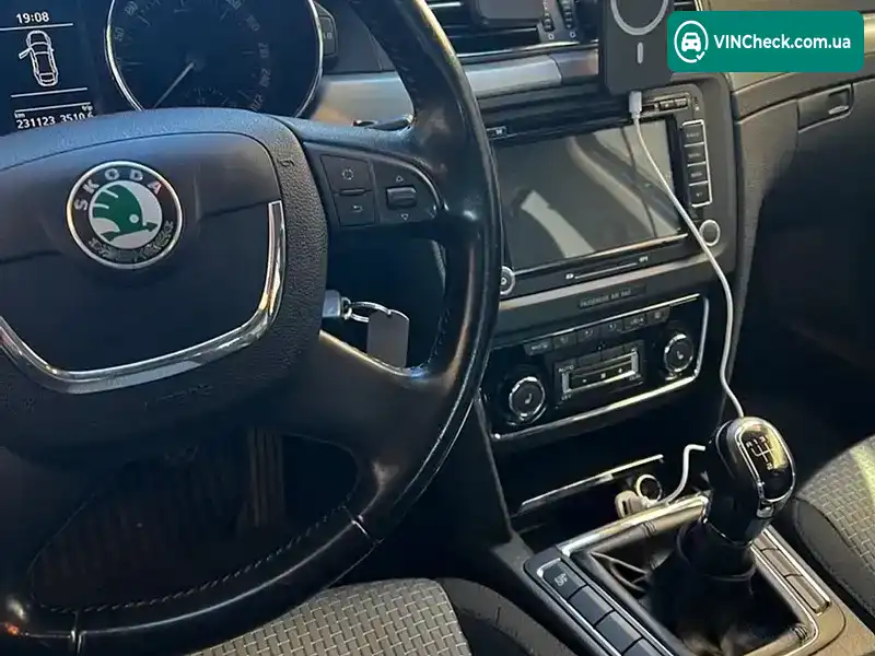 Skoda Superb 2009, фото з оголошення 1 з 11, VIN TMBAA73T799032047