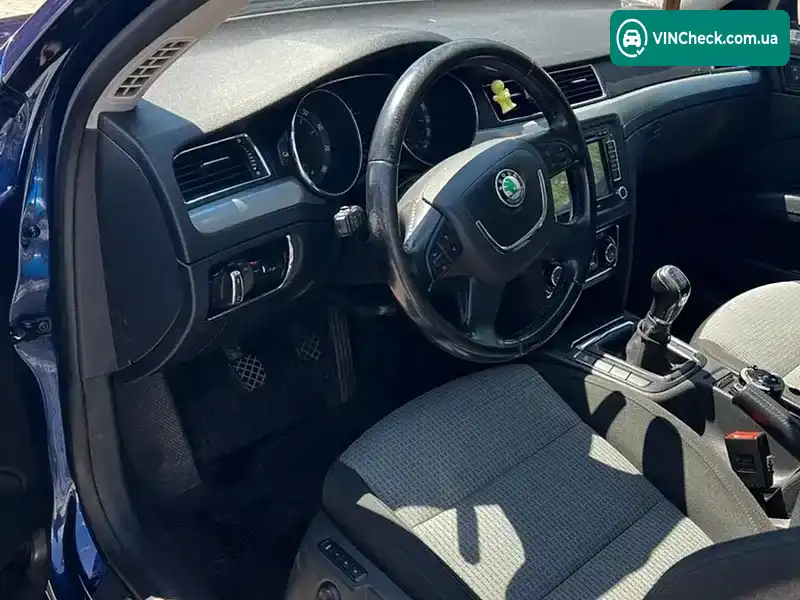 Skoda Superb 2009, фото з оголошення 2 з 11, VIN TMBAA73T799032047