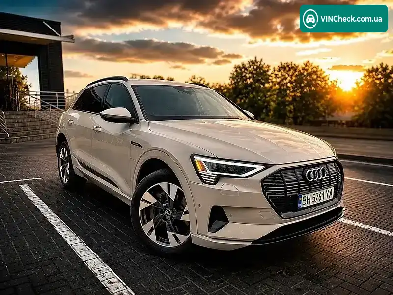 Audi e-tron 2021, фото з оголошення 1 з 21, VIN WA1AAAGE0NB012499