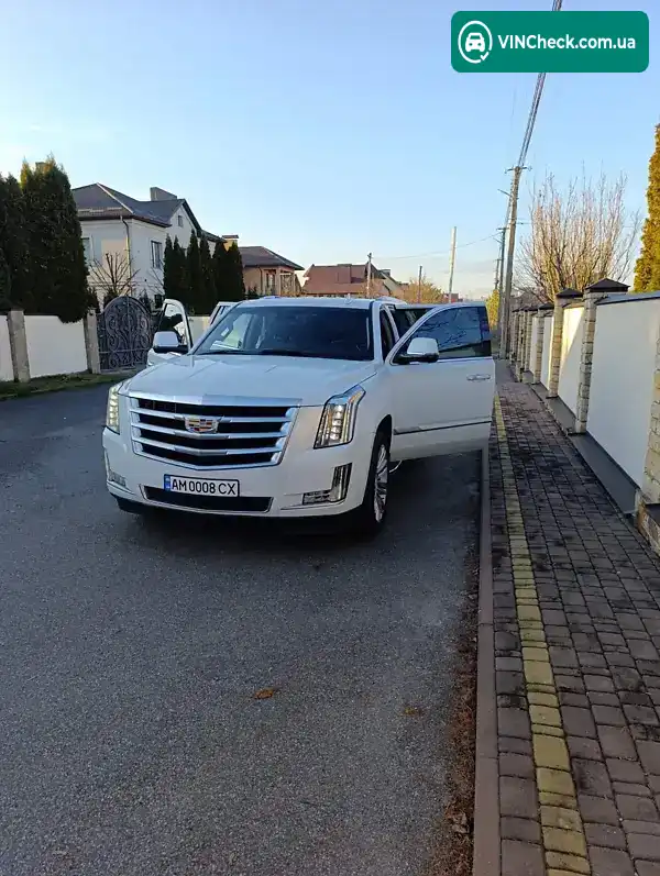 Cadillac Escalade 2019, фото з оголошення 2 з 20, VIN 1GYS4BKJ3KR226539