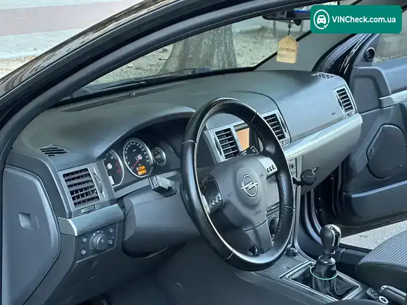 Opel Signum 2003, фото з оголошення 2 з 20, VIN W0L0ZCF4841031945