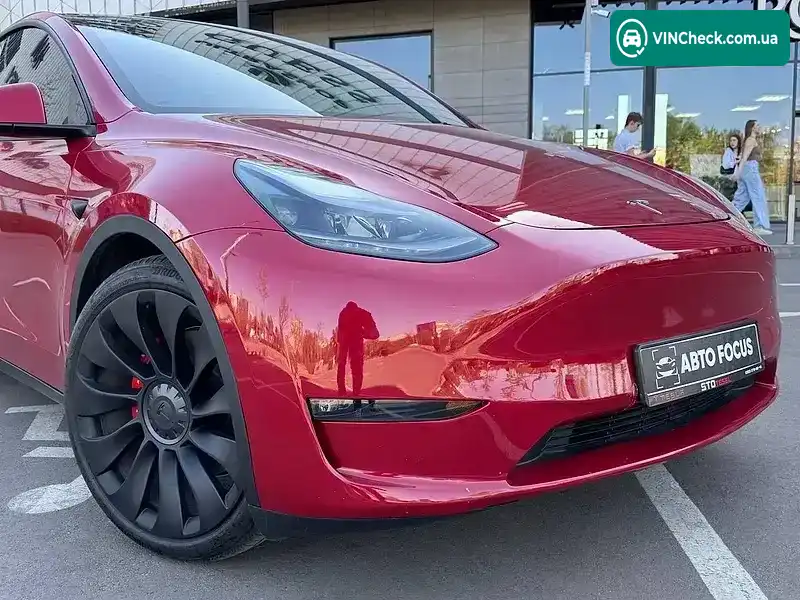 Tesla Model Y 2023, фото з оголошення 2 з 21, VIN 7SAYGDEF7PF905305