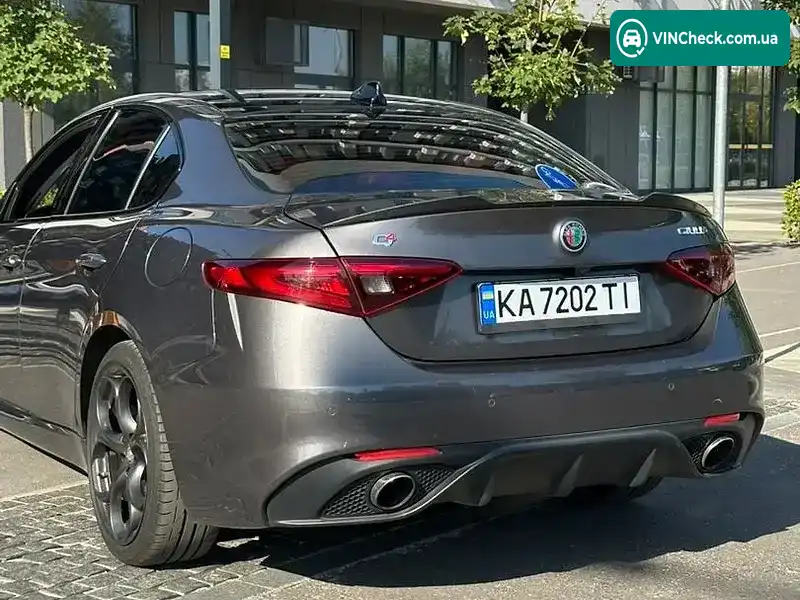 Alfa Romeo Giulia 2018, фото з оголошення 2 з 20, VIN ZARFAEEN2J7596977