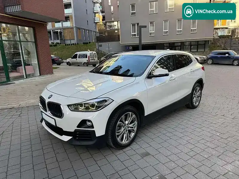BMW X2 2018, фото з оголошення 2 з 17, VIN WBXYJ5C32JEF71440