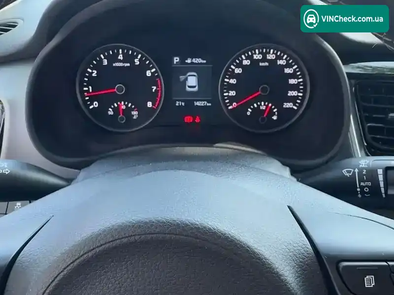 Kia Stonic 2019, фото з оголошення 2 з 20, VIN KNAD6814BL6374404