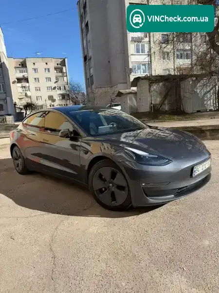 Tesla Model 3 2021, фото з оголошення 2 з 12, VIN 5YJ3E1EB0MF979685