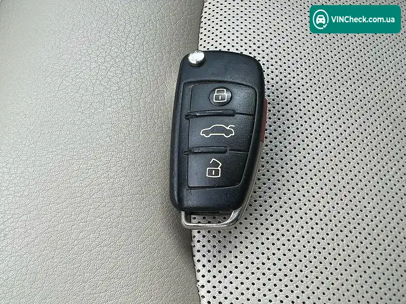 Audi Q7 2013, фото з оголошення 1 з 20, VIN WA1VMAFE0DD011298
