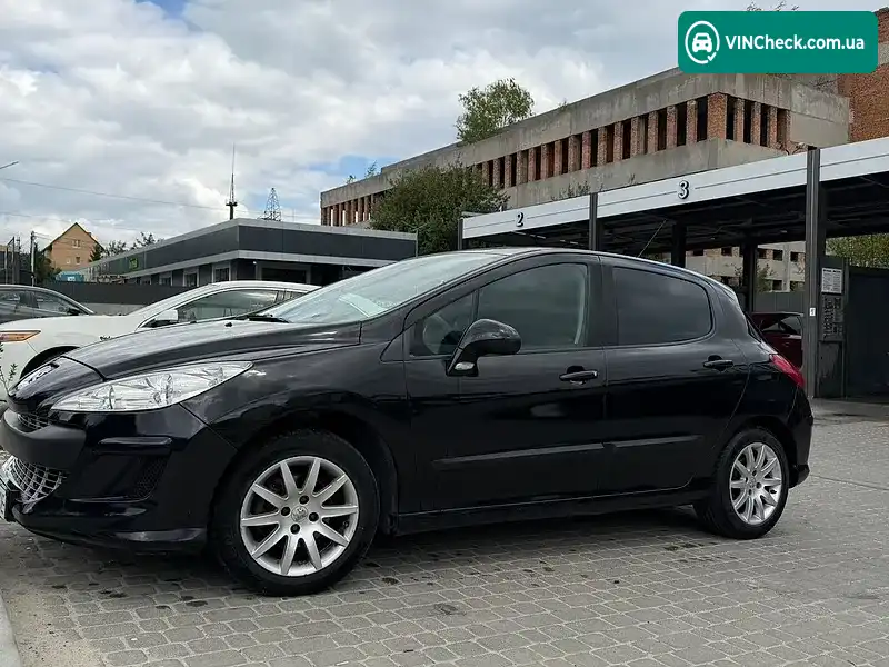 Peugeot 308 2008, фото з оголошення 2 з 12, VIN VF34C5FWF55105852