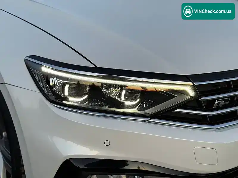 Volkswagen Passat 2020, фото з оголошення 2 з 20, VIN WVWZZZ3CZME046482