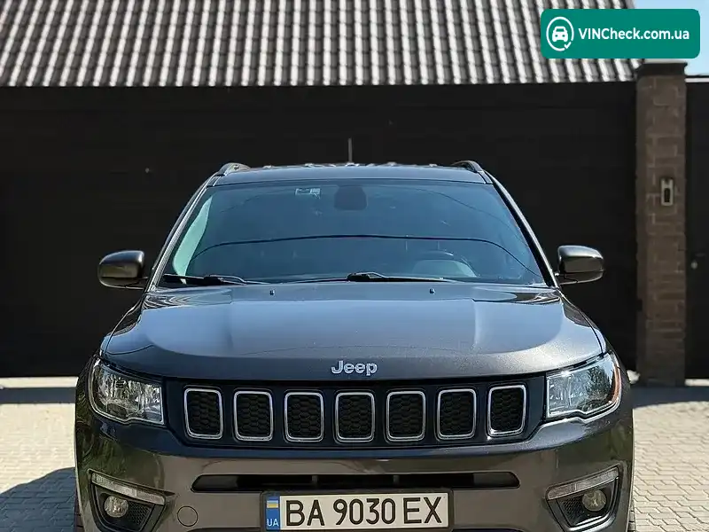 Jeep Compass 2018, фото з оголошення 2 з 20, VIN 3C4NJCBB2KT652224