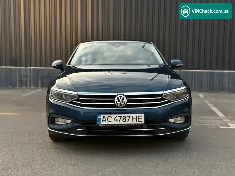 Volkswagen Passat 2019, фото з оголошення 2 з 20, VIN WVWZZZ3CZLE044387