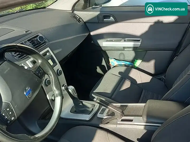 Volvo V50 2011, фото з оголошення 2 з 6, VIN YV1MW84F1C2654306
