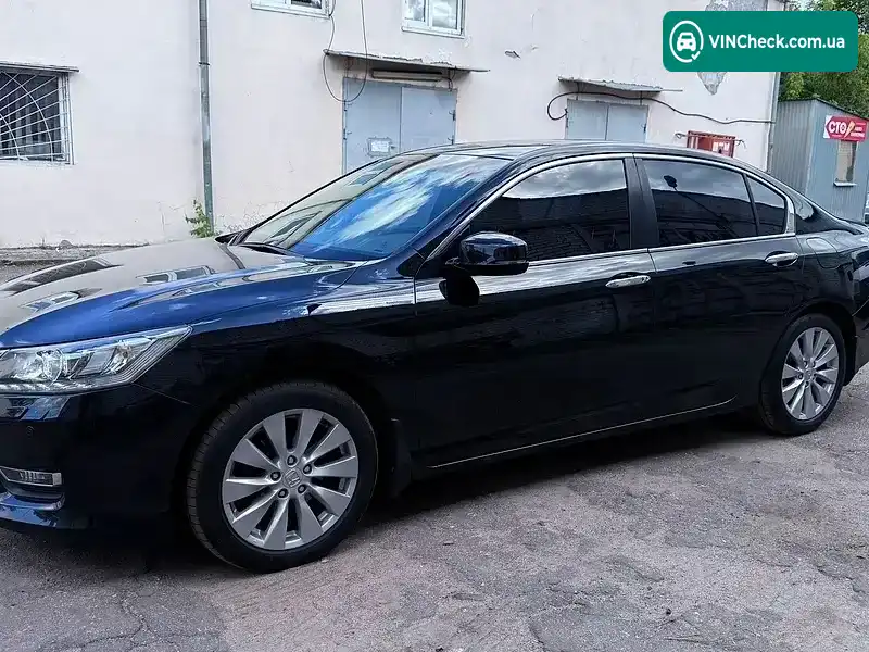 Honda Accord 2013, фото з оголошення 2 з 20, VIN 1HGCR2680DA705301