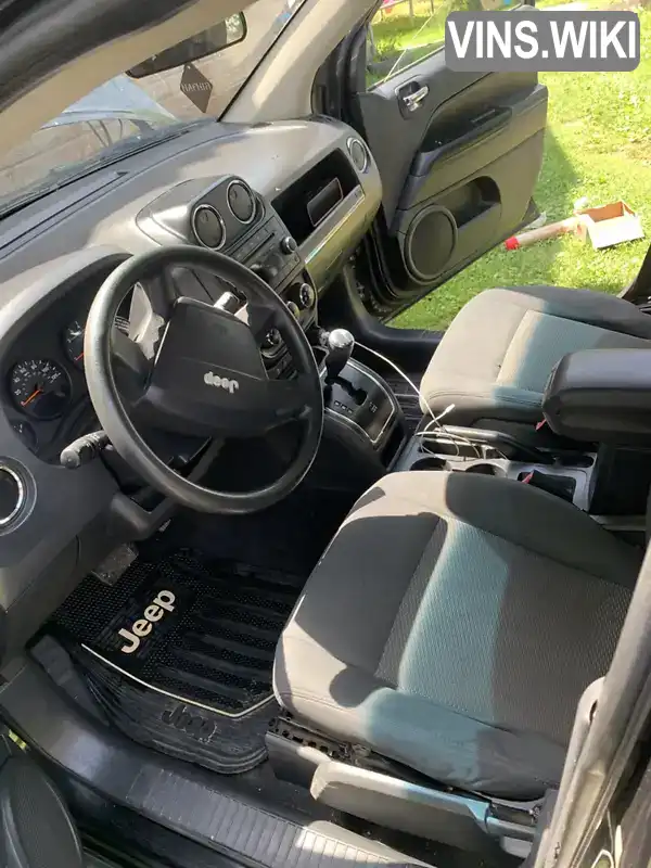 Jeep Compass 2010, фото з оголошення 2 з 11, VIN 1J4NF4FB5AD608685