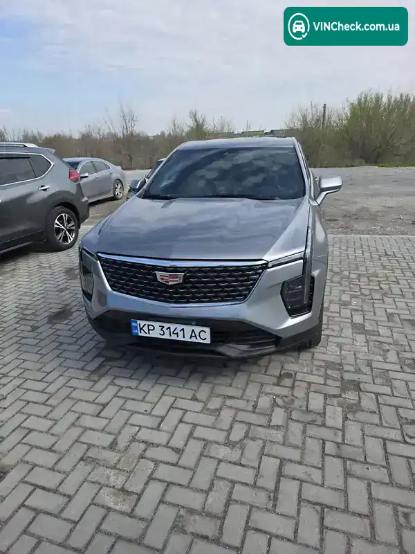 Cadillac XT4 2023, фото з оголошення 2 з 21, VIN 1GYAZAR43RF110678