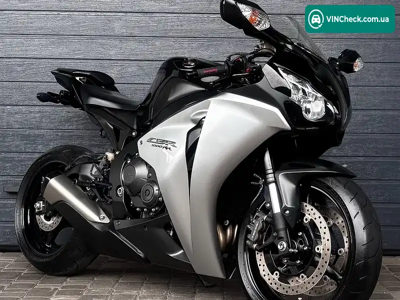 Honda CBR 1000RR 2008, фото з оголошення 1 з 10, VIN JH2SC59A78K020147