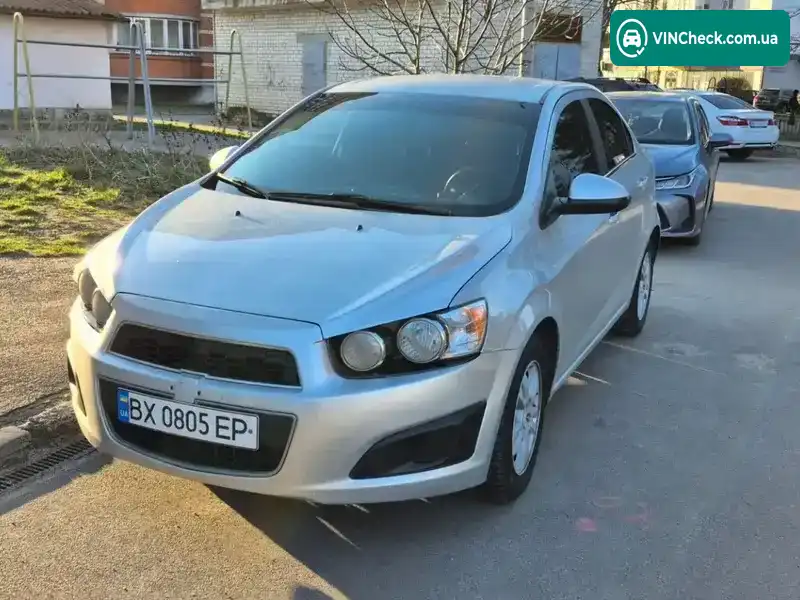 Chevrolet Sonic 2014, фото з оголошення 2 з 11, VIN 1G1JC5SH4E4172083