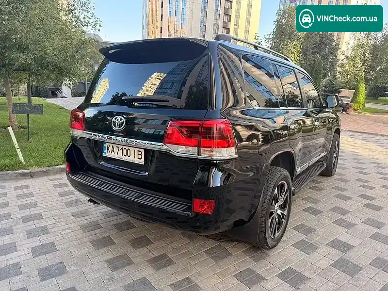 Toyota Land Cruiser 2020, фото з оголошення 2 з 12, VIN JTMCV05J204310319