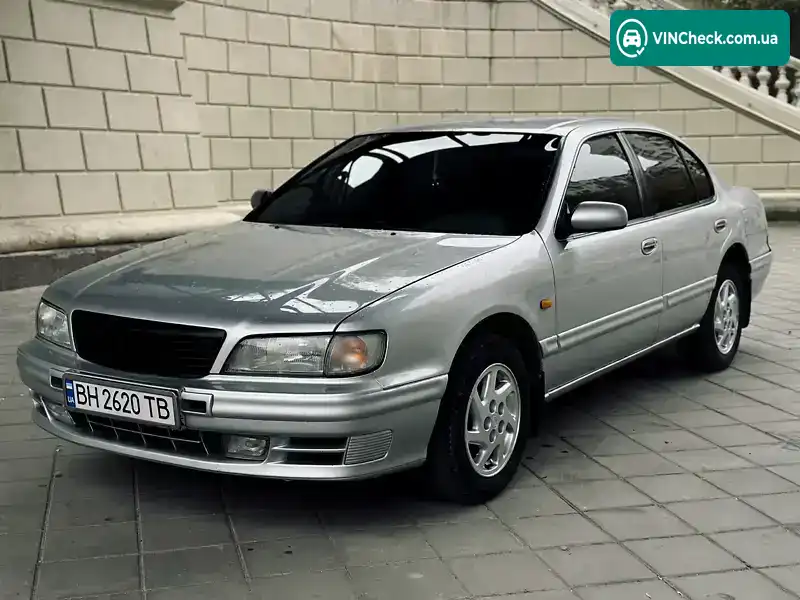 Nissan Maxima 1998, фото з оголошення 1 з 10, VIN JN1CCUA32U0020780
