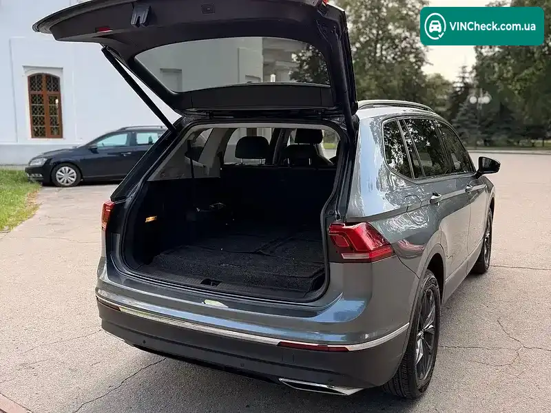 Volkswagen Tiguan 2021, фото з оголошення 1 з 18, VIN 3VV3B7AX4MM087210