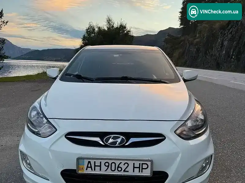 Hyundai Accent 2012, фото з оголошення 2 з 19, VIN Z94CU41CACR114616