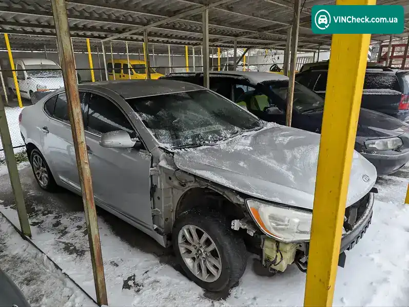 Kia K7 2010, фото з оголошення 2 з 15, VIN KNALN413BBA047837