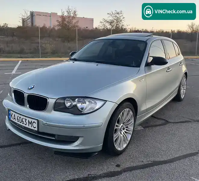 BMW 1 Series 2009, фото з оголошення 1 з 11, VIN WBAUH31010E333221