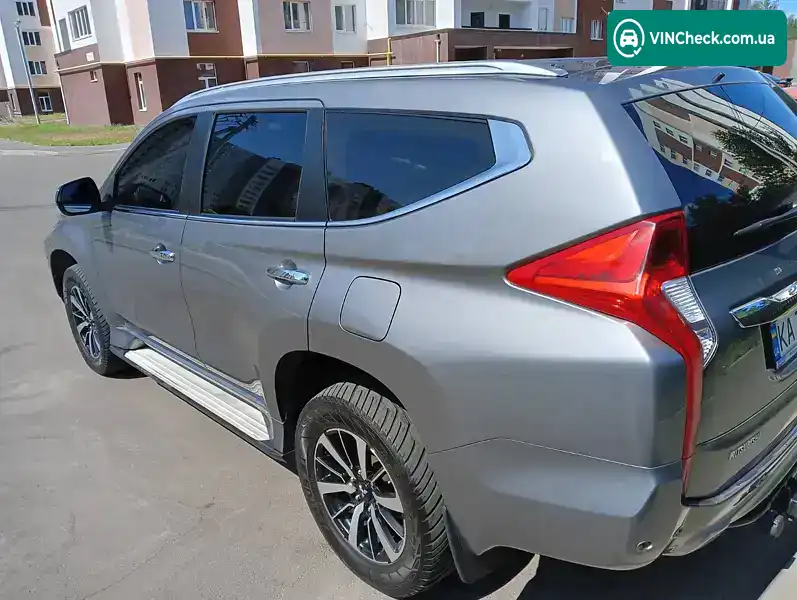 Mitsubishi Pajero Sport 2016, фото з оголошення 2 з 20, VIN MMCGUKS10GHZ01140