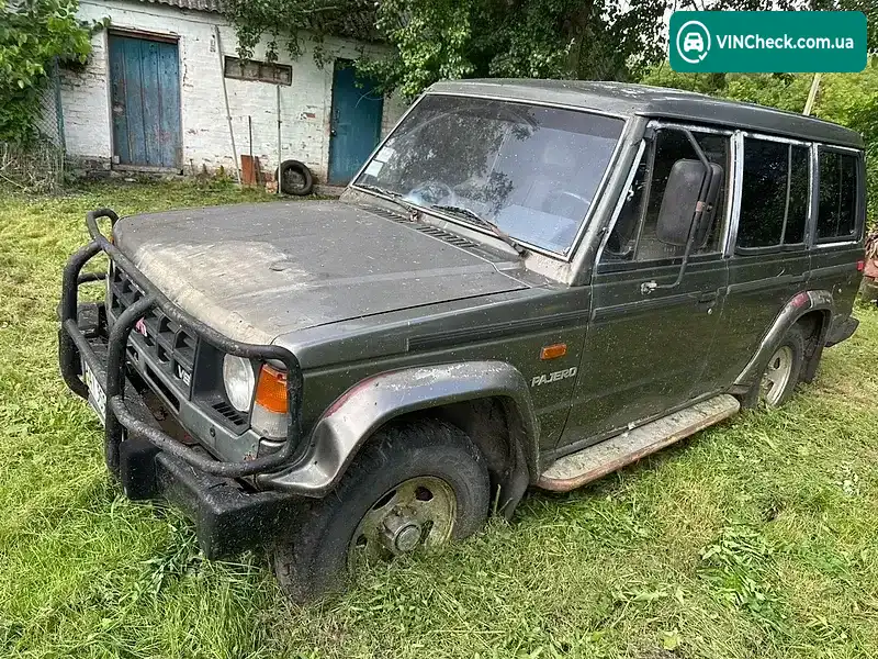Mitsubishi Pajero 1989, фото з оголошення 2 з 9, VIN JMBL146GWKJ550512