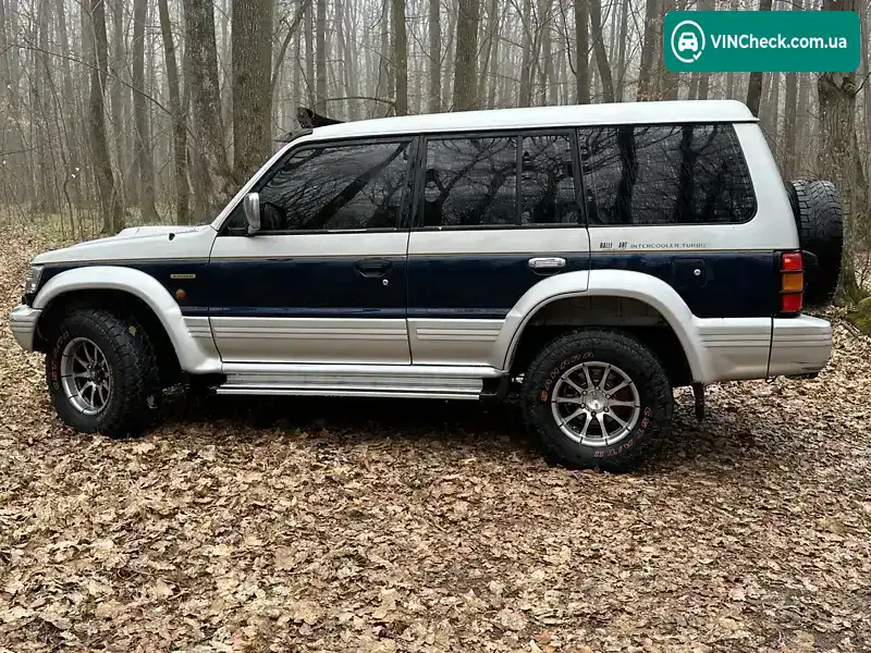 Mitsubishi Pajero 1992, фото з оголошення 1 з 15, VIN JMB0NV440PJ300984