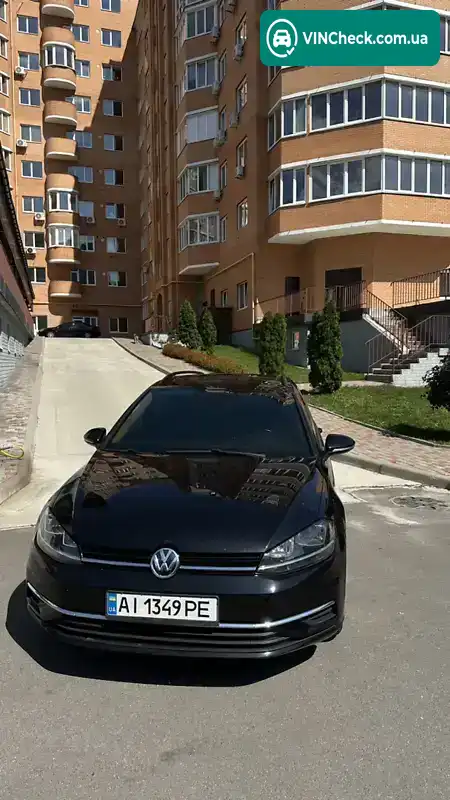 Volkswagen Golf 2017, фото з оголошення 2 з 19, VIN 3VWD17AU8JM755756