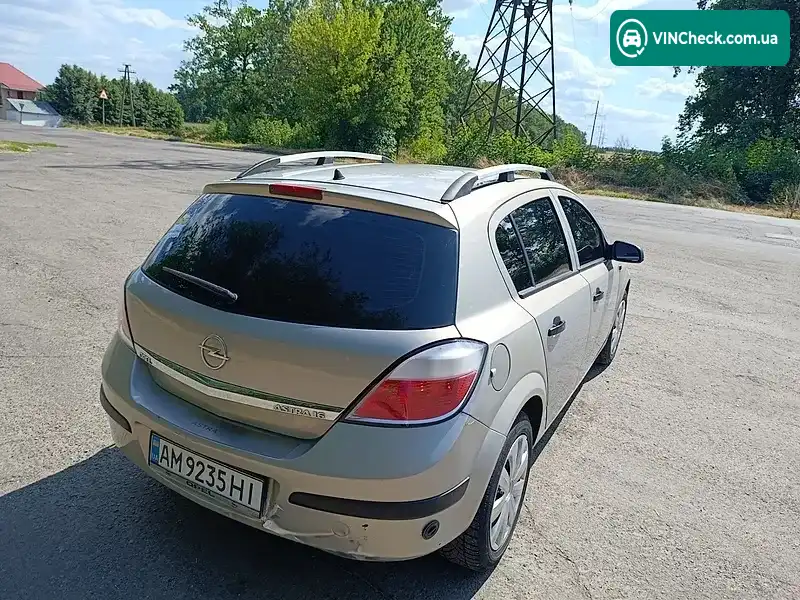 Opel Astra 2005, фото з оголошення 2 з 16, VIN Y6D0AHL4855064774