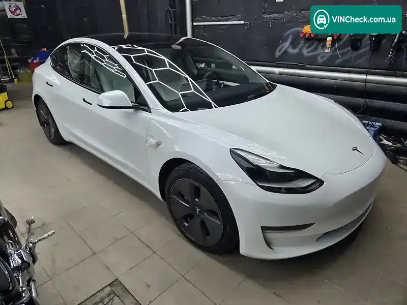 Tesla Model 3 2021, фото з оголошення 1 з 14, VIN 5YJ3E1EB8NF108843