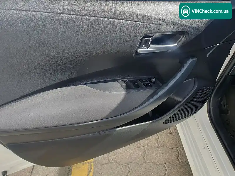 Toyota Corolla 2020, фото з оголошення 1 з 18, VIN NMTBE9BE00R088549