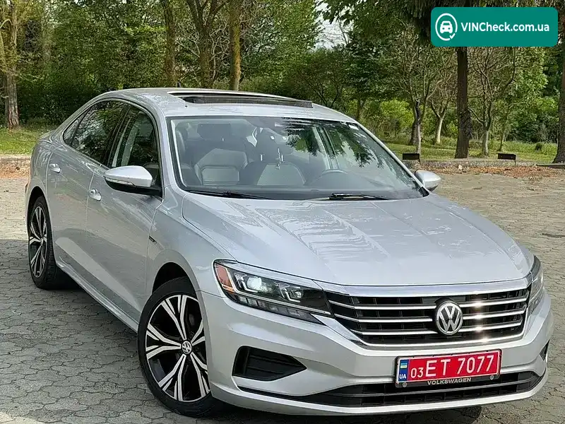 Volkswagen Passat 2021, фото з оголошення 2 з 20, VIN 1VWSA7A35MC014792
