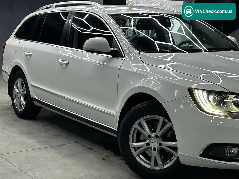 Skoda Superb 2014, фото з оголошення 2 з 20, VIN TMBJE73T8E9059269