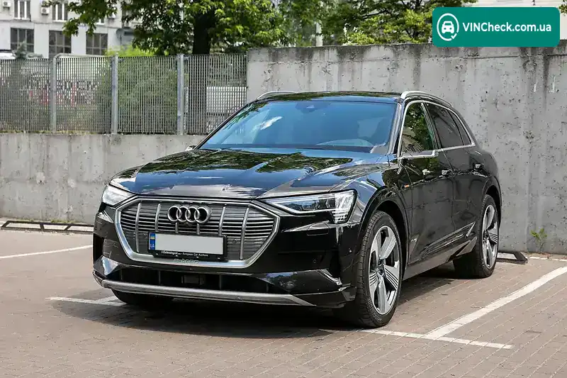 Audi e-tron 2019, фото з оголошення 1 з 20, VIN WAUZZZGE8KB006801