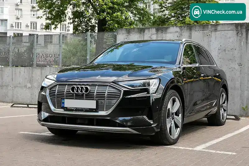 Audi e-tron 2019, фото з оголошення 2 з 20, VIN WAUZZZGE8KB006801