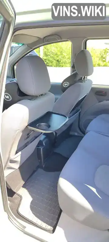 Hyundai Matrix 2004, фото з оголошення 2 з 8, VIN KMHPM81CP4U176075