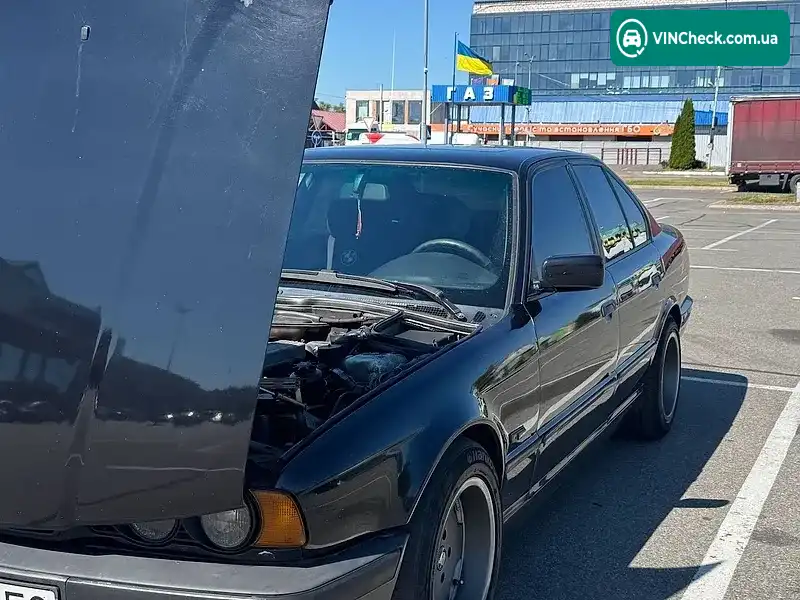 BMW 5 Series 1994, фото з оголошення 2 з 5, VIN WBAHA01070BK55888