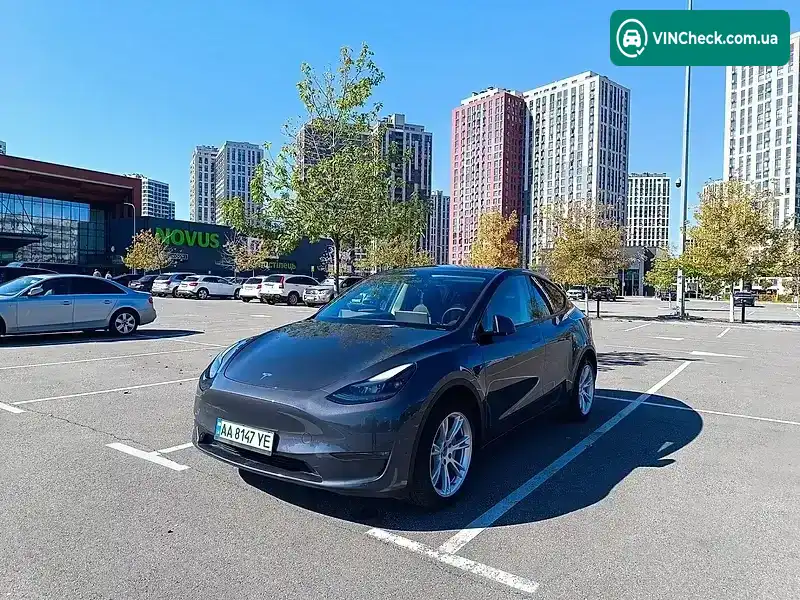 Tesla Model Y 2023, фото з оголошення 2 з 19, VIN 7SAYGDEE9PA178964