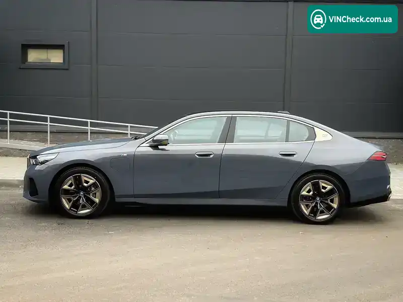 BMW i5 2024, фото з оголошення 2 з 10, VIN LBV51FM08RSE21319