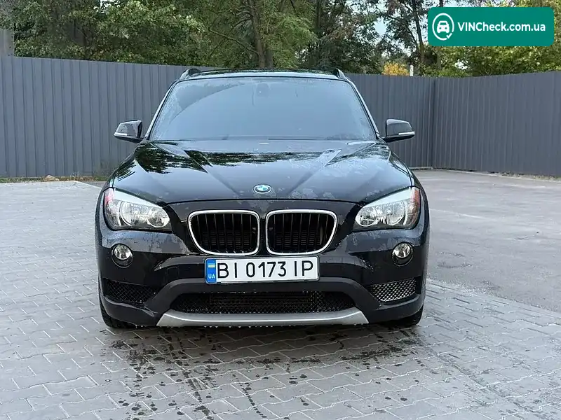 BMW X1 2014, фото з оголошення 1 з 15, VIN WBAVM1C54EVW56278